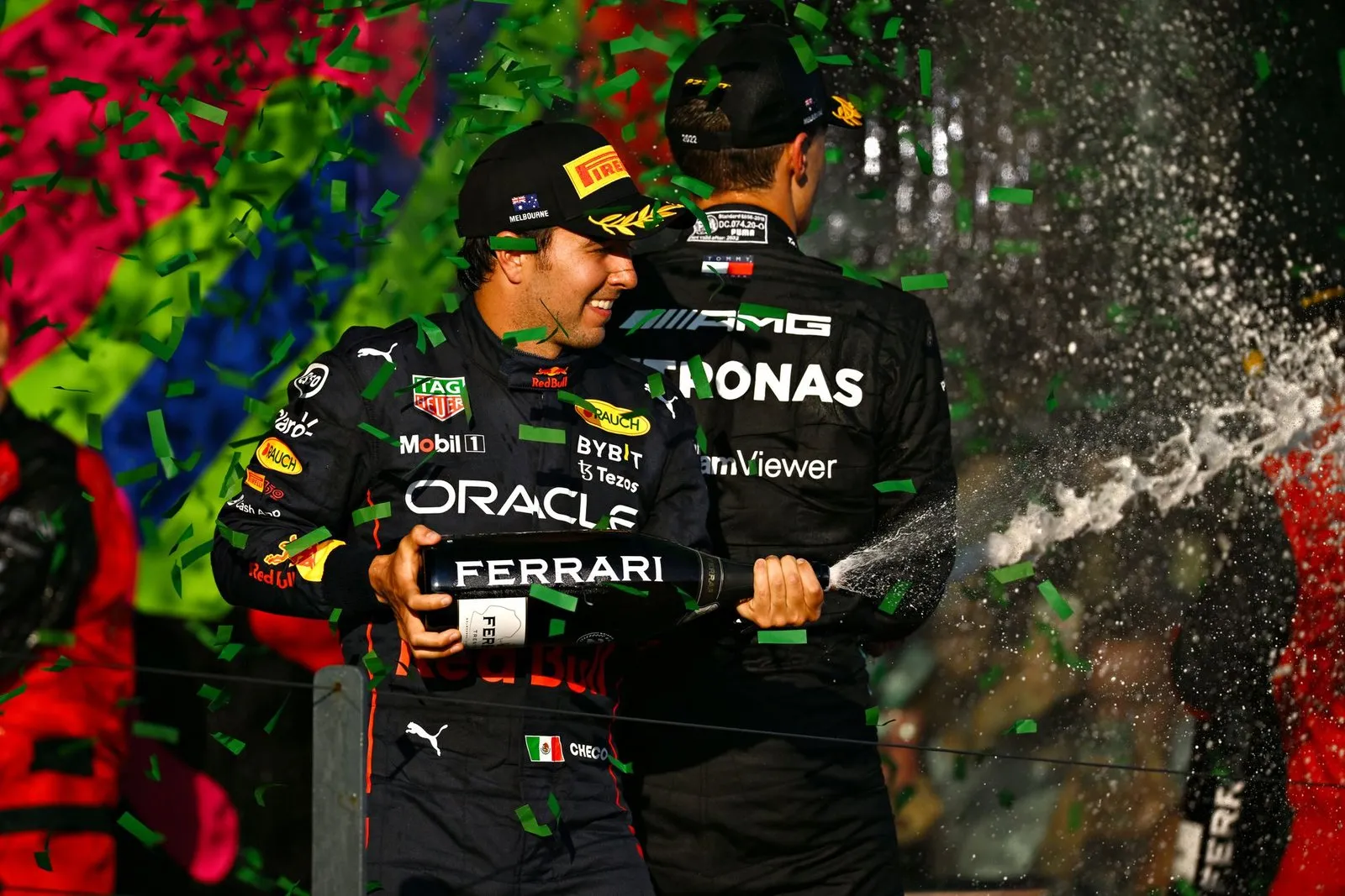 Checo Pérez se sube al podio en una extenuante carrera en el Gran Premio de Australia Checo Pérez se sube al podio en una extenuante carrera en el Gran Premio de Australia