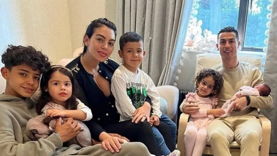 ‘Hogar dulce hogar’: Cristiano Ronaldo presenta a su bebé ‘Hogar dulce hogar’: Cristiano Ronaldo presenta a su bebé