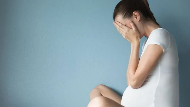 La violencia en los hospitales hacia las mujeres embarazadas tiene un nombre, y se llama: “violencia obstétrica” La violencia en los hospitales hacia las mujeres embarazadas tiene un nombre, y se llama: “violencia obstétrica”