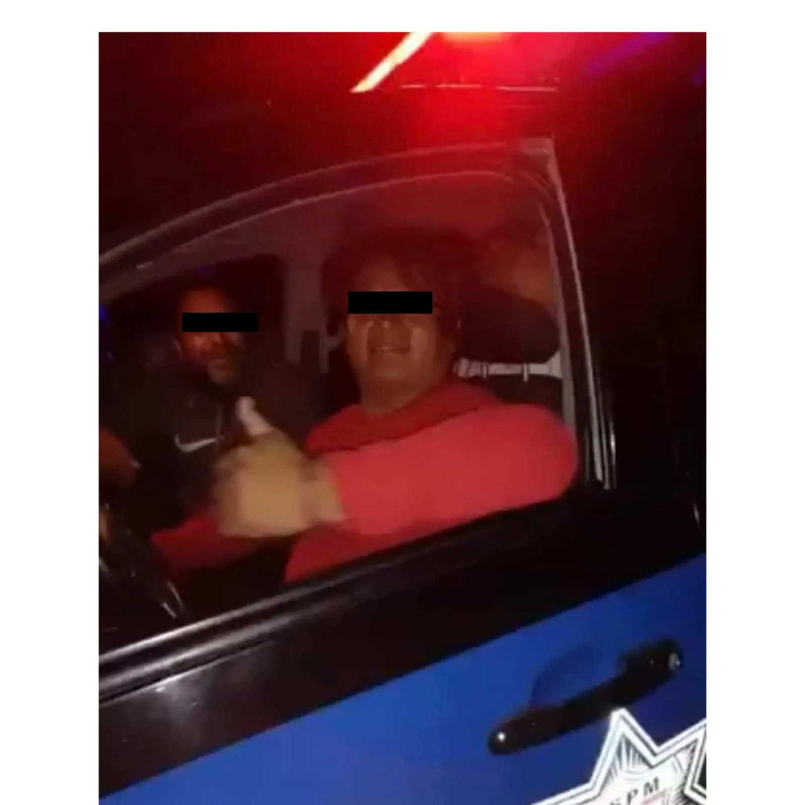 ¡Una noche de copas, una noche loca! Hombres borrachos roban una patrulla de la Policía Municipal ¡Una noche de copas, una noche loca! Hombres borrachos roban una patrulla de la Policía Municipal