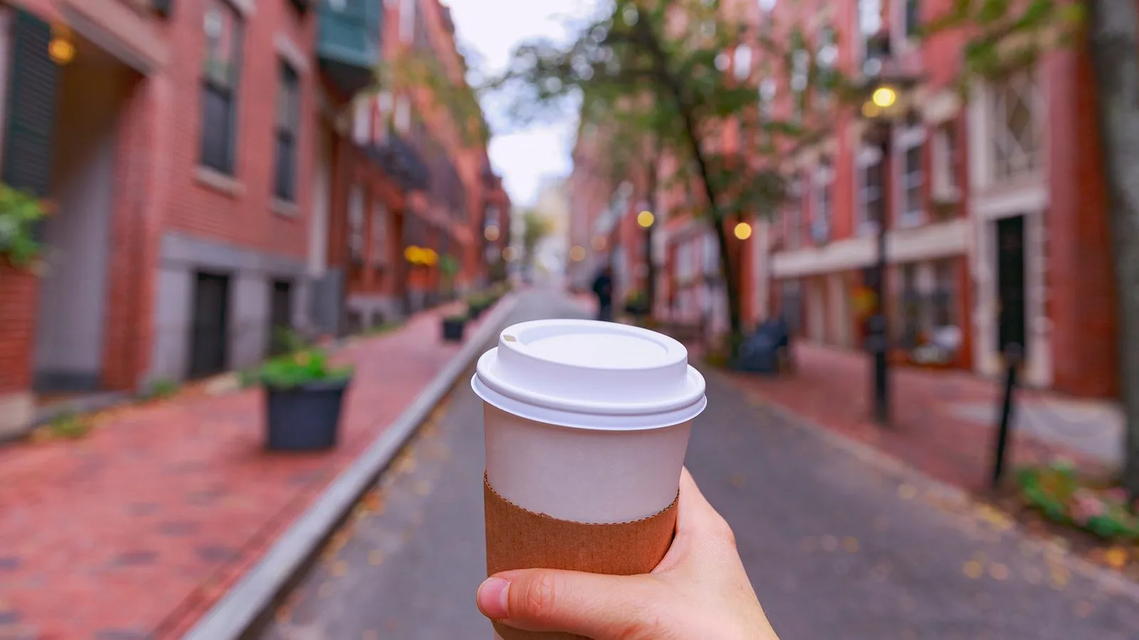 Comprar café y agua en la calle los peores aliados de tus finanzas personales Comprar café y agua en la calle los peores aliados de tus finanzas personales