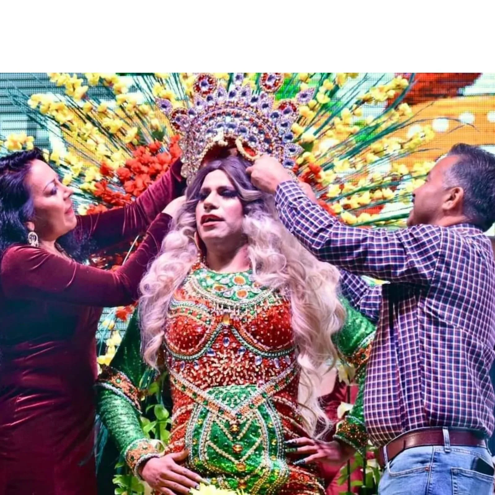 Violeta Navarrete, reina de Diversidad en Ahome, Sinaloa fue asesinada a golpes Violeta Navarrete, reina de Diversidad en Ahome, Sinaloa fue asesinada a golpes