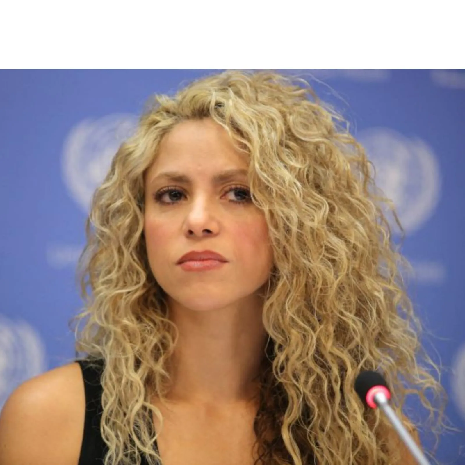 Desgarradoras imágenes de Shakira; Fue captada llorando en tienda de Nueva York (FOTOS) Desgarradoras imágenes de Shakira; Fue captada llorando en tienda de Nueva York (FOTOS)
