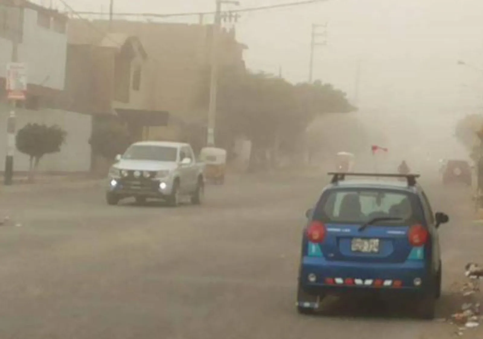 Abusados con el calor y las tolvaneras este martes Abusados con el calor y las tolvaneras este martes