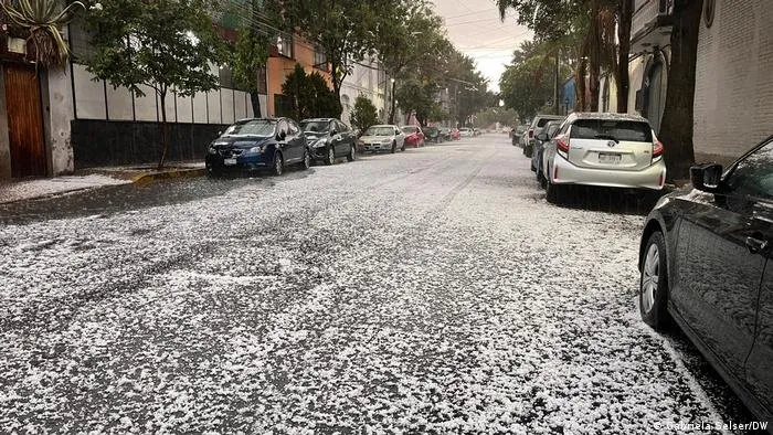 Cae fuerte granizada en la Ciudad de México y en varios estados de la república mexicana Cae fuerte granizada en la Ciudad de México y en varios estados de la república mexicana