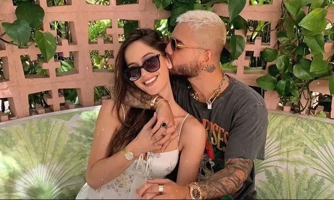 La ex de Maluma demuestra el vestido con transparencias más chic de la temporada La ex de Maluma demuestra el vestido con transparencias más chic de la temporada