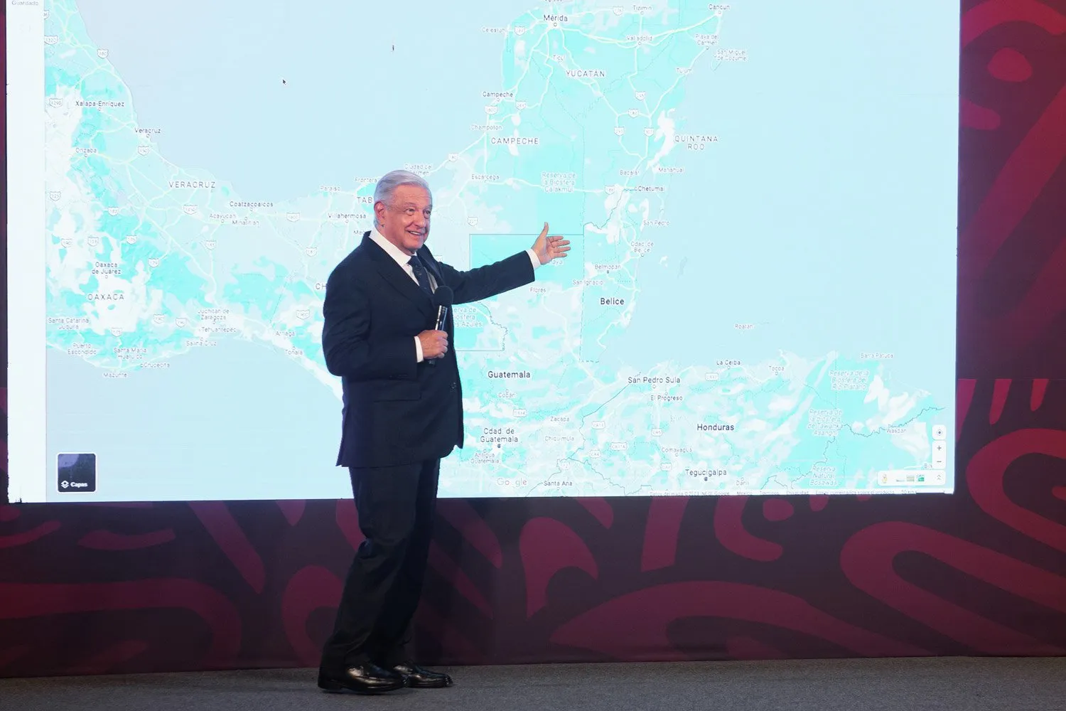 AMLO confirma compra de tres hospitales concesionados; serán parte de la nación AMLO confirma compra de tres hospitales concesionados; serán parte de la nación