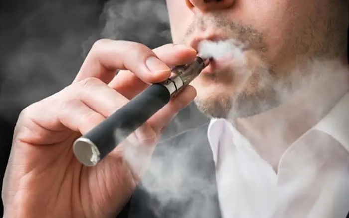 Prohibición de drogas químicas y vapeadores va al paquete de reformas que enviará el presidente Prohibición de drogas químicas y vapeadores va al paquete de reformas que enviará el presidente