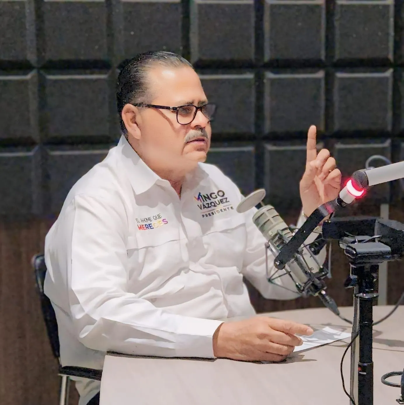 ‘Hay una persecución política, invadiendo mi privacidad y la de mi familia’: Mingo Vázquez ‘Hay una persecución política, invadiendo mi privacidad y la de mi familia’: Mingo Vázquez