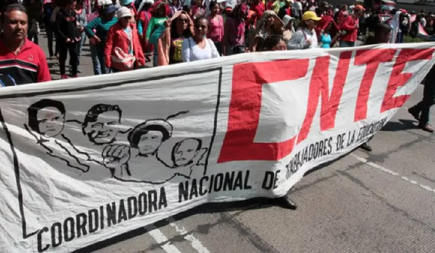 Paro nacional de la CNTE, maestros alzan la voz Paro nacional de la CNTE, maestros alzan la voz