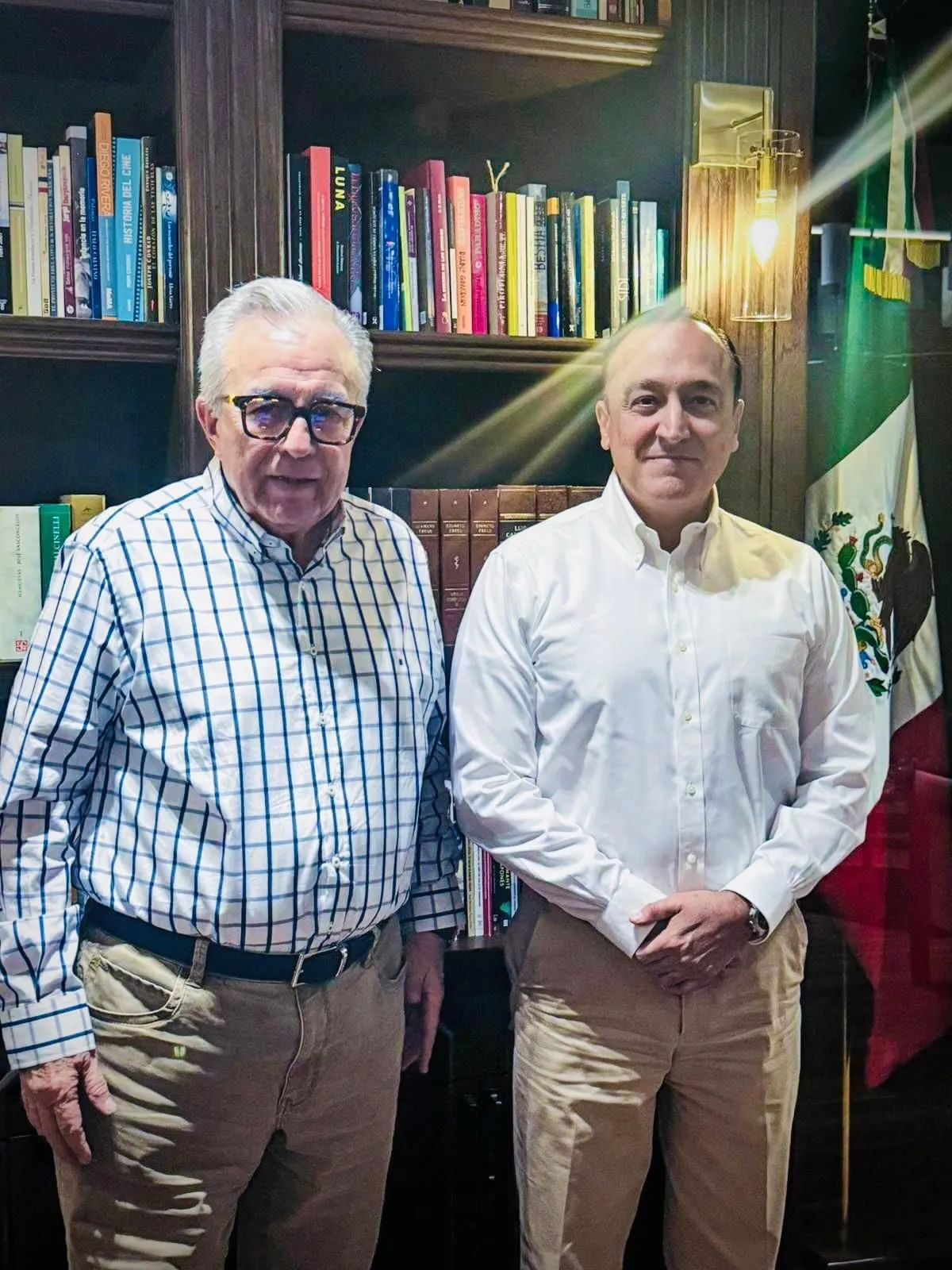Alcalde Antonio Menéndez se reúne con el gobernador Rubén Rocha Moya Alcalde Antonio Menéndez se reúne con el gobernador Rubén Rocha Moya