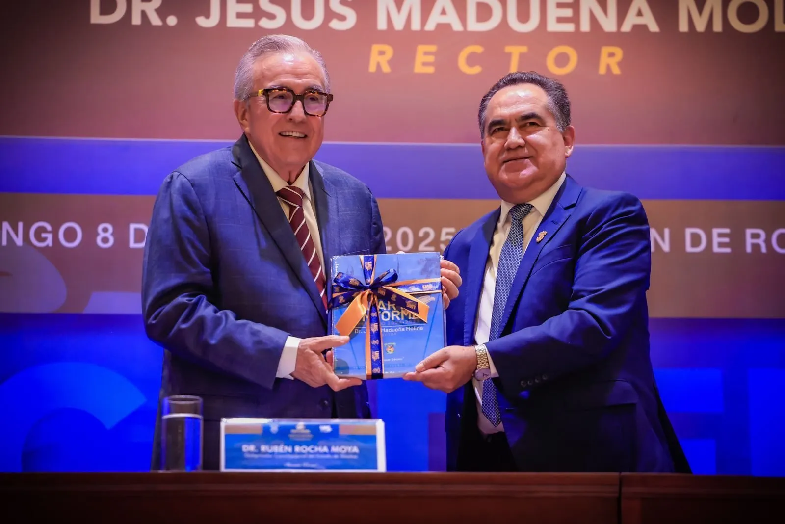 El Gobernador Rubén Rocha invita a un pacto social para impulsar a una nueva era en la UAS El Gobernador Rubén Rocha invita a un pacto social para impulsar a una nueva era en la UAS