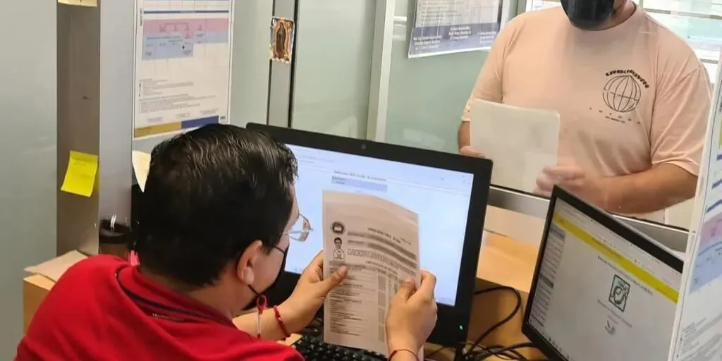 La UAS retoma sus labores administrativas, atendiendo y solucionando inquietudes y servicios para dar inició al ciclo escolar 2025-2026 La UAS retoma sus labores administrativas, atendiendo y solucionando inquietudes y servicios para dar inició al ciclo escolar 2025-2026
