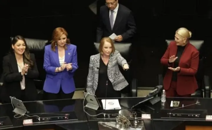 Rinde protesta Laura Itzel Castillo como nueva presidenta del Senado; Noroña se despide del cargo Rinde protesta Laura Itzel Castillo como nueva presidenta del Senado; Noroña se despide del cargo