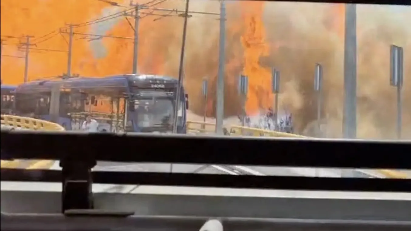 Explosión de pipa en Iztapalapa desata el caos Explosión de pipa en Iztapalapa desata el caos