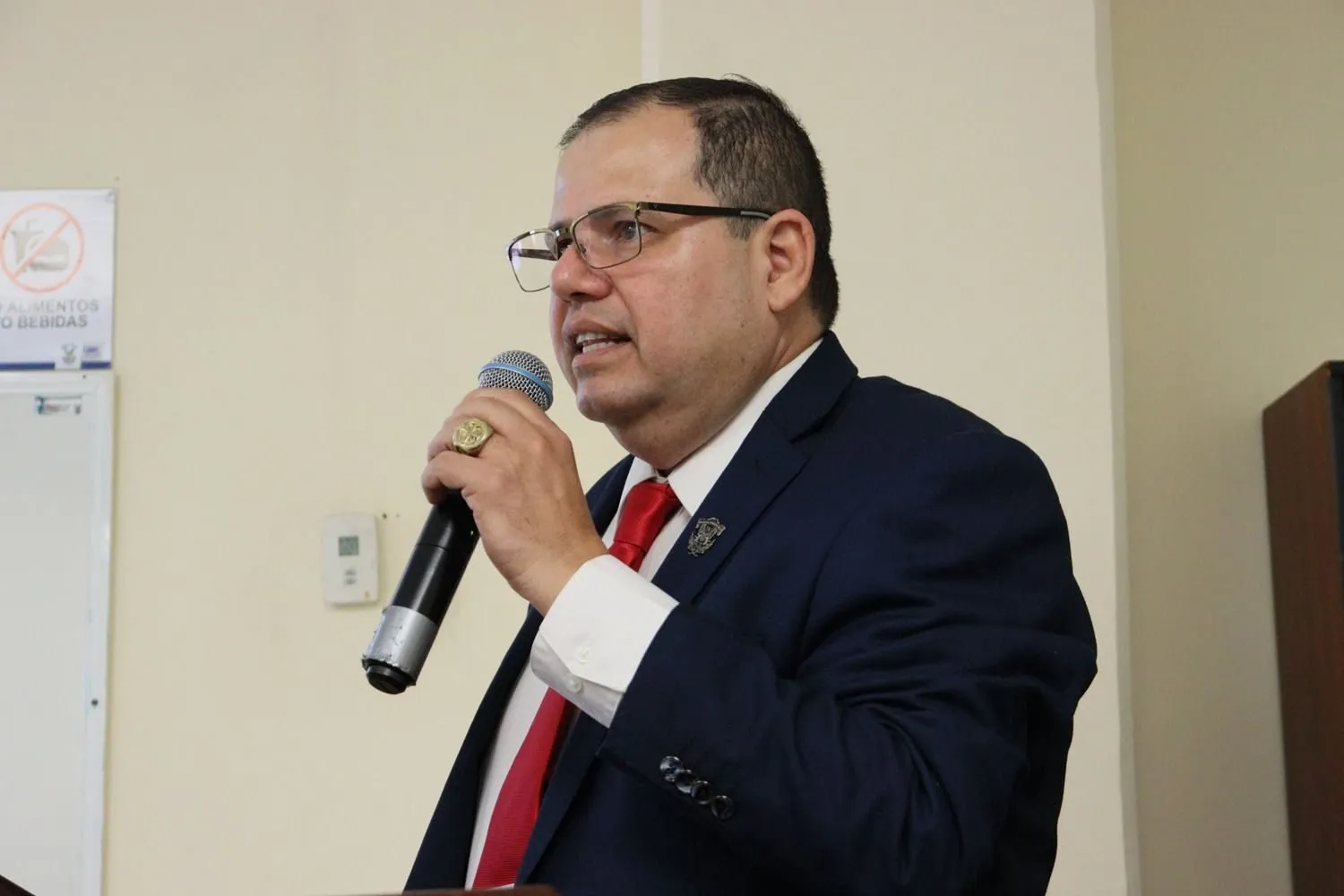 Especialistas de la Facultad de Contaduría y Administración de la UAS brindan conferencia sobre el impacto de las deducciones personales en el ISR de las personas físicas Especialistas de la Facultad de Contaduría y Administración de la UAS brindan conferencia sobre el impacto de las deducciones personales en el ISR de las personas físicas