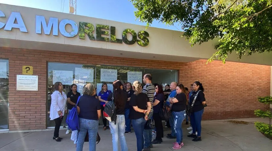 Cierran bibliotecas públicas de Ahome como protesta para exigir destitución de Celestina Cota Cierran bibliotecas públicas de Ahome como protesta para exigir destitución de Celestina Cota