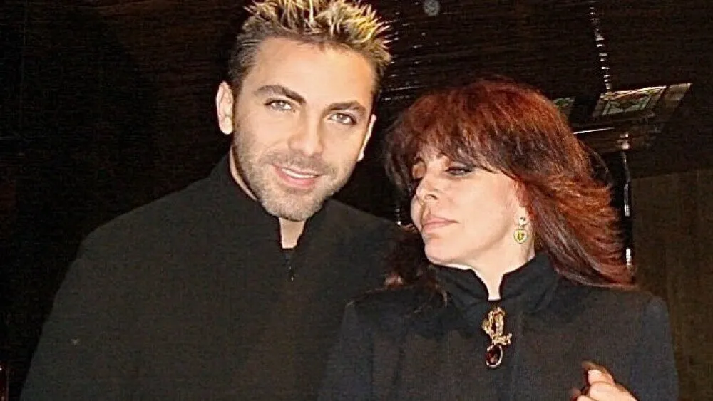 Cristian castro en la mira: ¿qué oculta la disputa con su madre? Cristian castro en la mira: ¿qué oculta la disputa con su madre?