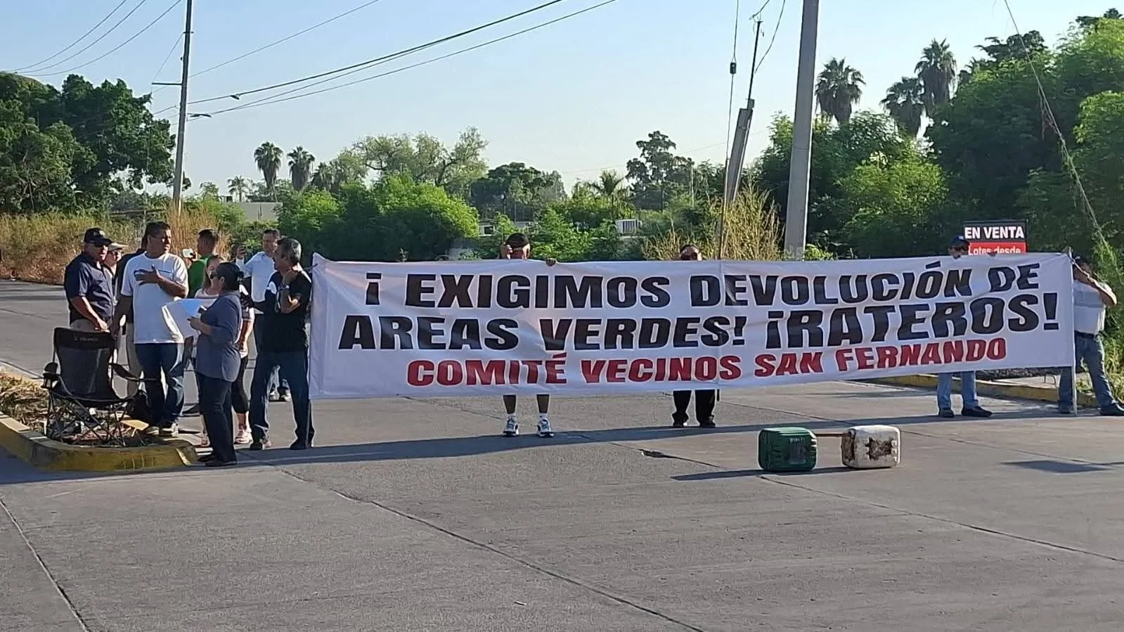 Vecinos de San Fernando bloquean el Rosales; exigen devolución de áreas verdes Vecinos de San Fernando bloquean el Rosales; exigen devolución de áreas verdes