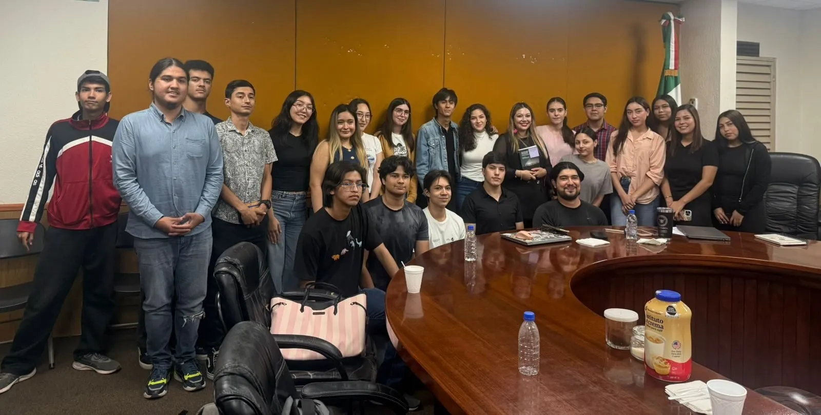El programa “Café y Política” de la Facultad de Estudios Internacionales y Políticas Públicas de la UAS dedica sesión a la “Construcción de Paz” El programa “Café y Política” de la Facultad de Estudios Internacionales y Políticas Públicas de la UAS dedica sesión a la “Construcción de Paz”