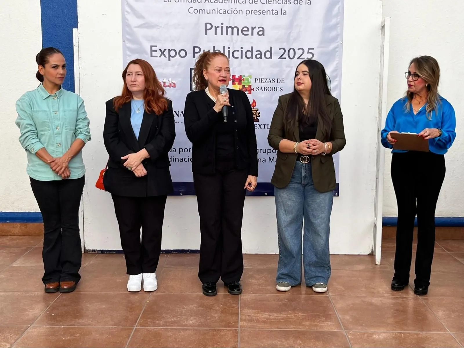 Estudiantes de Ciencias de la Comunicación realizan la Expo Publicidad, promoviendo productos, servicios e ideas de manera estratégica Estudiantes de Ciencias de la Comunicación realizan la Expo Publicidad, promoviendo productos, servicios e ideas de manera estratégica