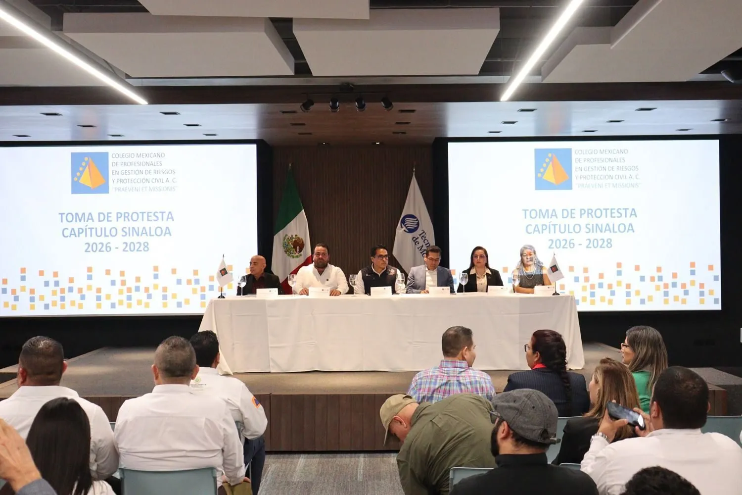 Presente la UAS en la toma de protesta de la nueva “Mesa Directiva Capítulo Sinaloa 2026-2028” del Colegio Mexicano de Profesionales en Gestión de Riesgos y Protección Civil Presente la UAS en la toma de protesta de la nueva “Mesa Directiva Capítulo Sinaloa 2026-2028” del Colegio Mexicano de Profesionales en Gestión de Riesgos y Protección Civil