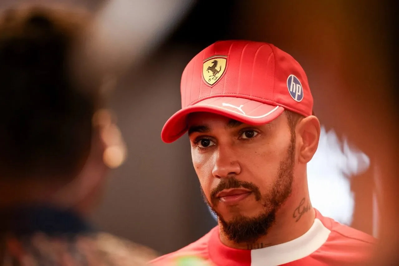 Hamilton y Ferrari: del fichaje del siglo a la peor temporada del siete veces campeón Hamilton y Ferrari: del fichaje del siglo a la peor temporada del siete veces campeón