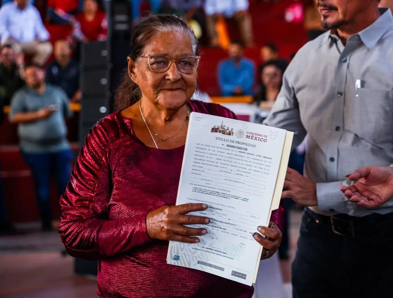 Gobierno del Estado otorga certeza jurídica y bienestar a más de mil quinientas familias rosarenses Gobierno del Estado otorga certeza jurídica y bienestar a más de mil quinientas familias rosarenses