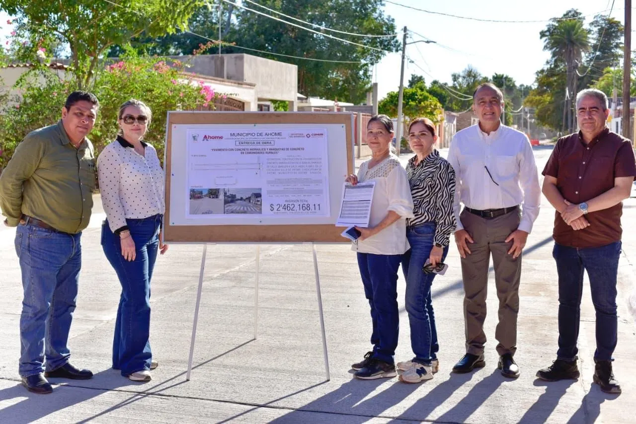 Antonio Menéndez entrega obras prioritarias en zona rural por el orden de los 4.8 mdp Antonio Menéndez entrega obras prioritarias en zona rural por el orden de los 4.8 mdp