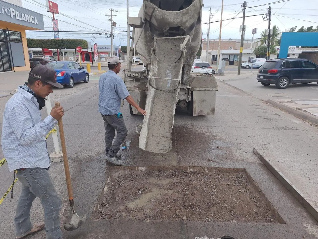 “Buscamos invertir 10 mdp en cuadrilla especial para atención de baches”: Antonio Menéndez “Buscamos invertir 10 mdp en cuadrilla especial para atención de baches”: Antonio Menéndez