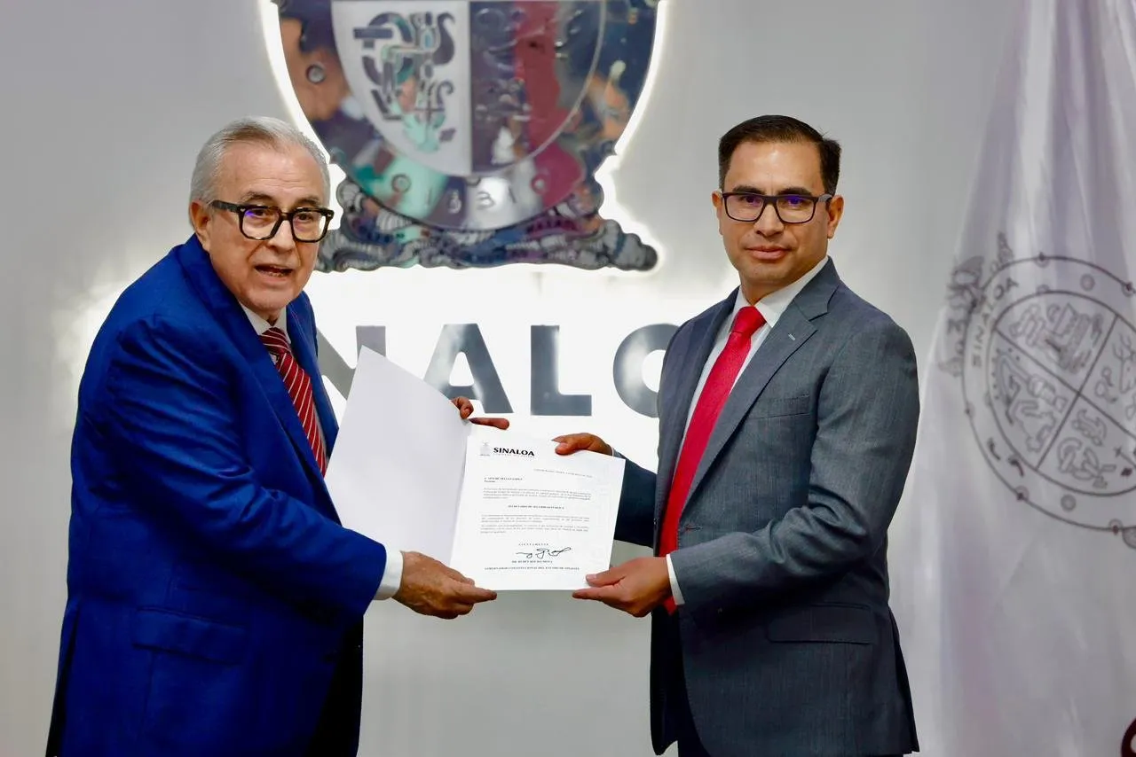 Gobernador Rocha tomó protesta al general Sinuhé Téllez López como nuevo secretario de Seguridad Pública Gobernador Rocha tomó protesta al general Sinuhé Téllez López como nuevo secretario de Seguridad Pública