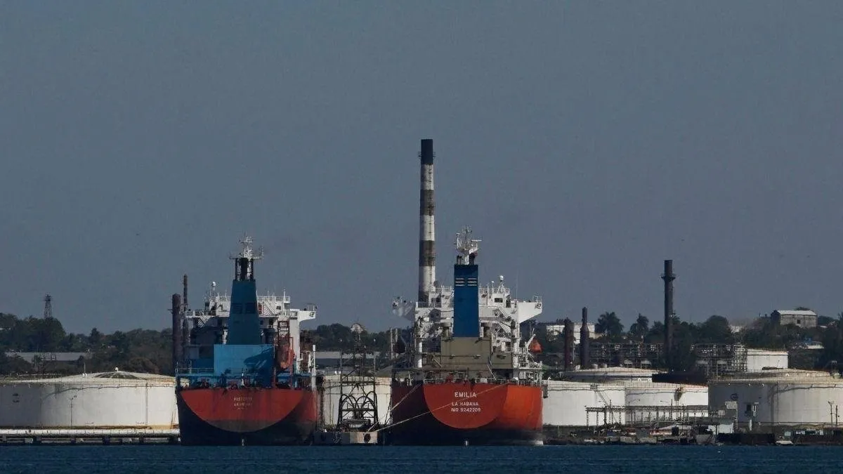 CUBA AUTORIZA IMPORTACIÓN PRIVADA DE COMBUSTIBLE CUBA AUTORIZA IMPORTACIÓN PRIVADA DE COMBUSTIBLE