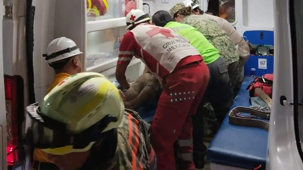 Reporta Secretaría de Salud alta médica de minero rescatado en Rosario Reporta Secretaría de Salud alta médica de minero rescatado en Rosario