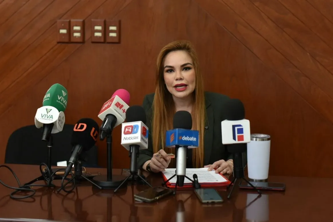 Persiste déficit de policías preventivos en Sinaloa: Paola Gárate Persiste déficit de policías preventivos en Sinaloa: Paola Gárate