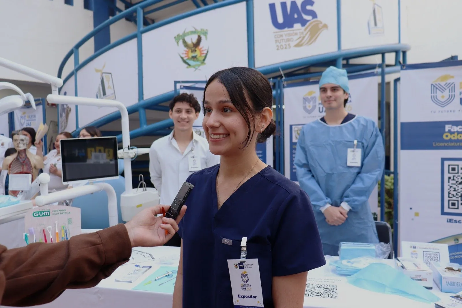 ¡Experiencias que orientan! Destacan estudiantes de bachillerato la XX Muestra Profesiográfica 2026 como clave para su futuro en la UAS ¡Experiencias que orientan! Destacan estudiantes de bachillerato la XX Muestra Profesiográfica 2026 como clave para su futuro en la UAS