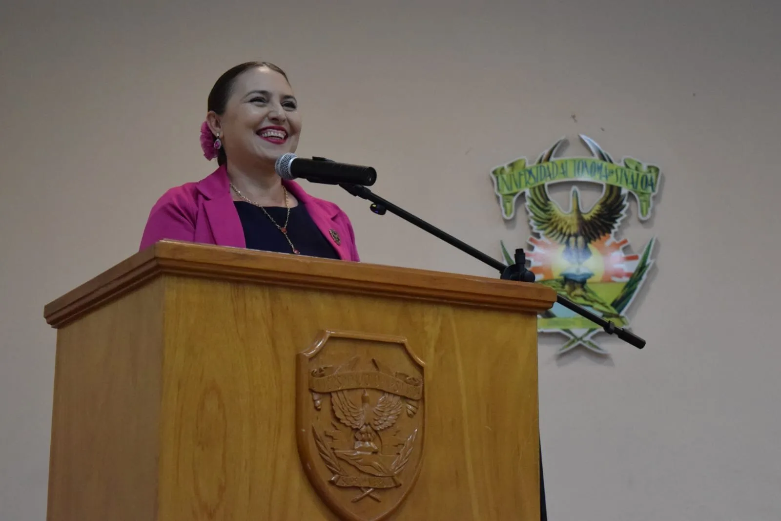 ¡El aprendizaje trasciende las aulas! La UAS rinde homenaje al Dr. Manuel de Jesús Esquivel Leyva, con la creación de su Cátedra de Derecho Institucional ¡El aprendizaje trasciende las aulas! La UAS rinde homenaje al Dr. Manuel de Jesús Esquivel Leyva, con la creación de su Cátedra de Derecho Institucional