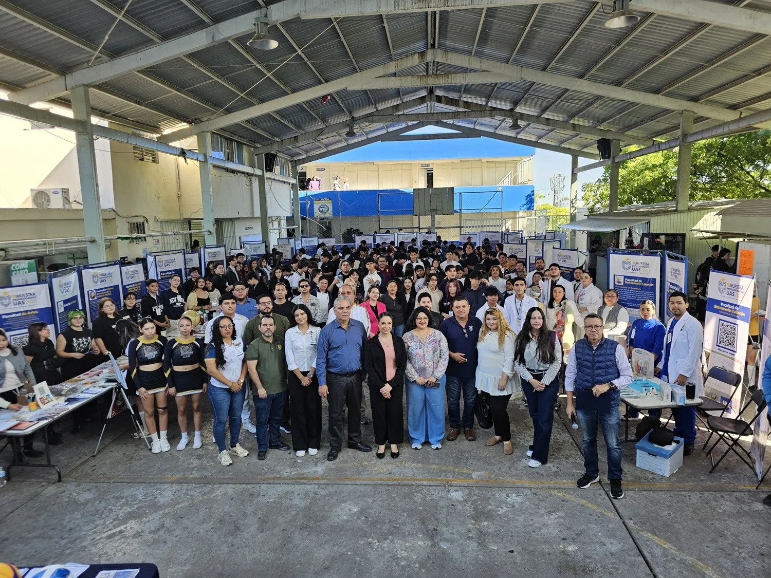 ¡Orientación vocacional de vanguardia! Estudiantes de la Preparatoria Dr. Salvador Allende definen su futuro en la XX Muestra Profesiográfica UAS 2026 ¡Orientación vocacional de vanguardia! Estudiantes de la Preparatoria Dr. Salvador Allende definen su futuro en la XX Muestra Profesiográfica UAS 2026