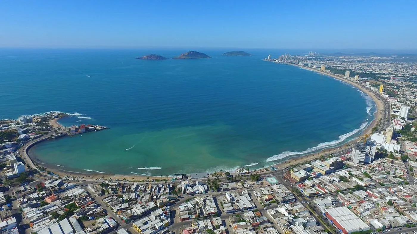 ¡Gentrificación en el puerto! El auge de plataformas digitales pone en jaque al sector inmobiliario en Mazatlán; proyectan más de 6 mil alojamientos para 2026 ¡Gentrificación en el puerto! El auge de plataformas digitales pone en jaque al sector inmobiliario en Mazatlán; proyectan más de 6 mil alojamientos para 2026
