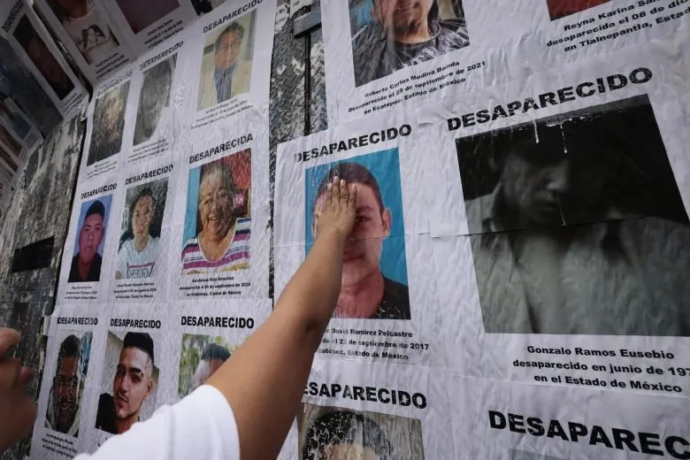 Sinaloa: “levantones” al alza pese a 9 mil federales desplegados; suman ya 3 mil 954 desaparecidos Sinaloa: “levantones” al alza pese a 9 mil federales desplegados; suman ya 3 mil 954 desaparecidos