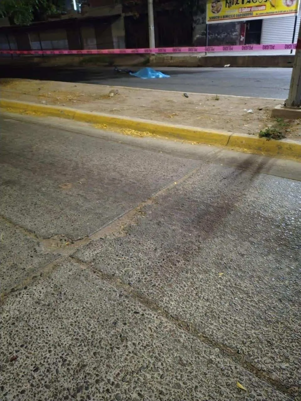 Pierde hombre la vida tras caer de patín eléctrico en el bulevar Pedro Anaya, Los Mochis Pierde hombre la vida tras caer de patín eléctrico en el bulevar Pedro Anaya, Los Mochis