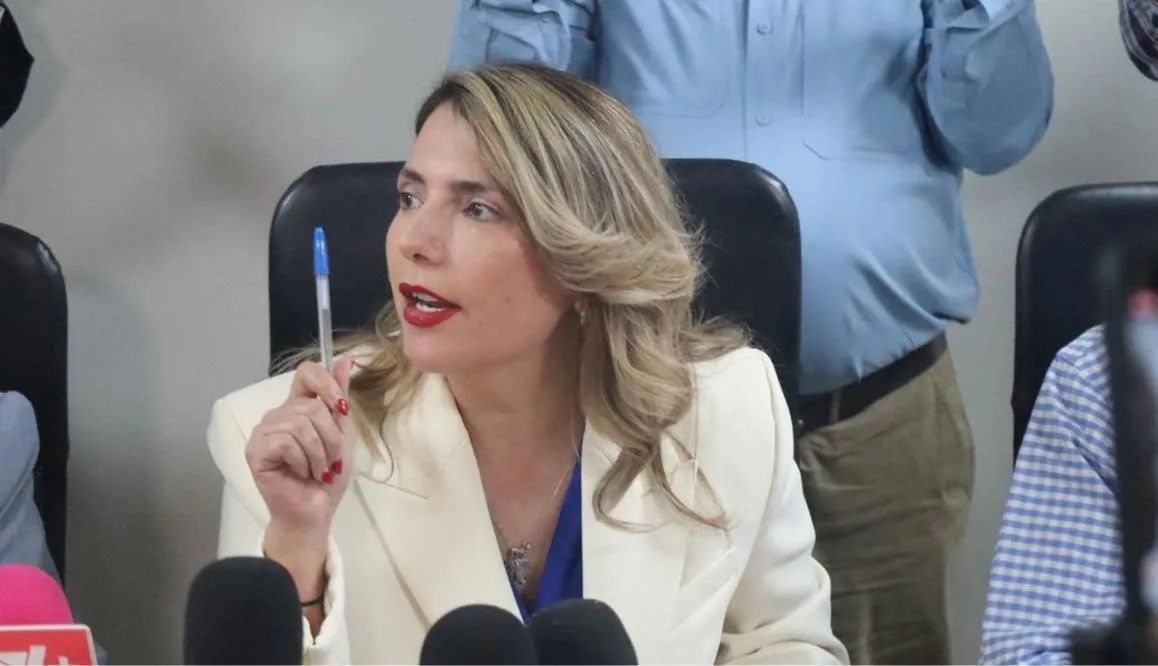“Morena le está saliendo carísimo a México”: Roxana Rubio critica aumento a la canasta básica “Morena le está saliendo carísimo a México”: Roxana Rubio critica aumento a la canasta básica