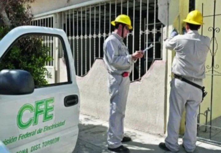 Luz gratis para trabajadores de la CFE, recibos impagables para el pueblo Luz gratis para trabajadores de la CFE, recibos impagables para el pueblo