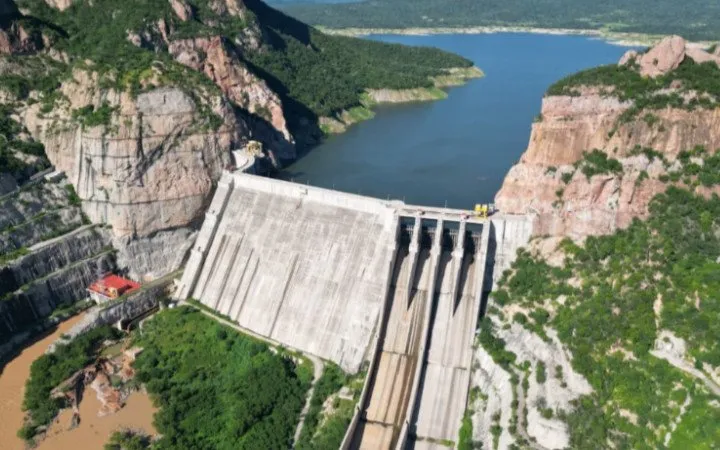 Presas de Sinaloa en crisis: sólo tienen 16.6% de agua Presas de Sinaloa en crisis: sólo tienen 16.6% de agua