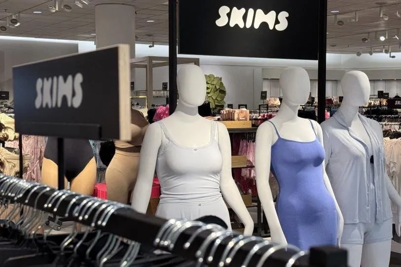 Cocaína escondida en una carga de la marca de Kim Kardashian en Gran Bretaña Cocaína escondida en una carga de la marca de Kim Kardashian en Gran Bretaña