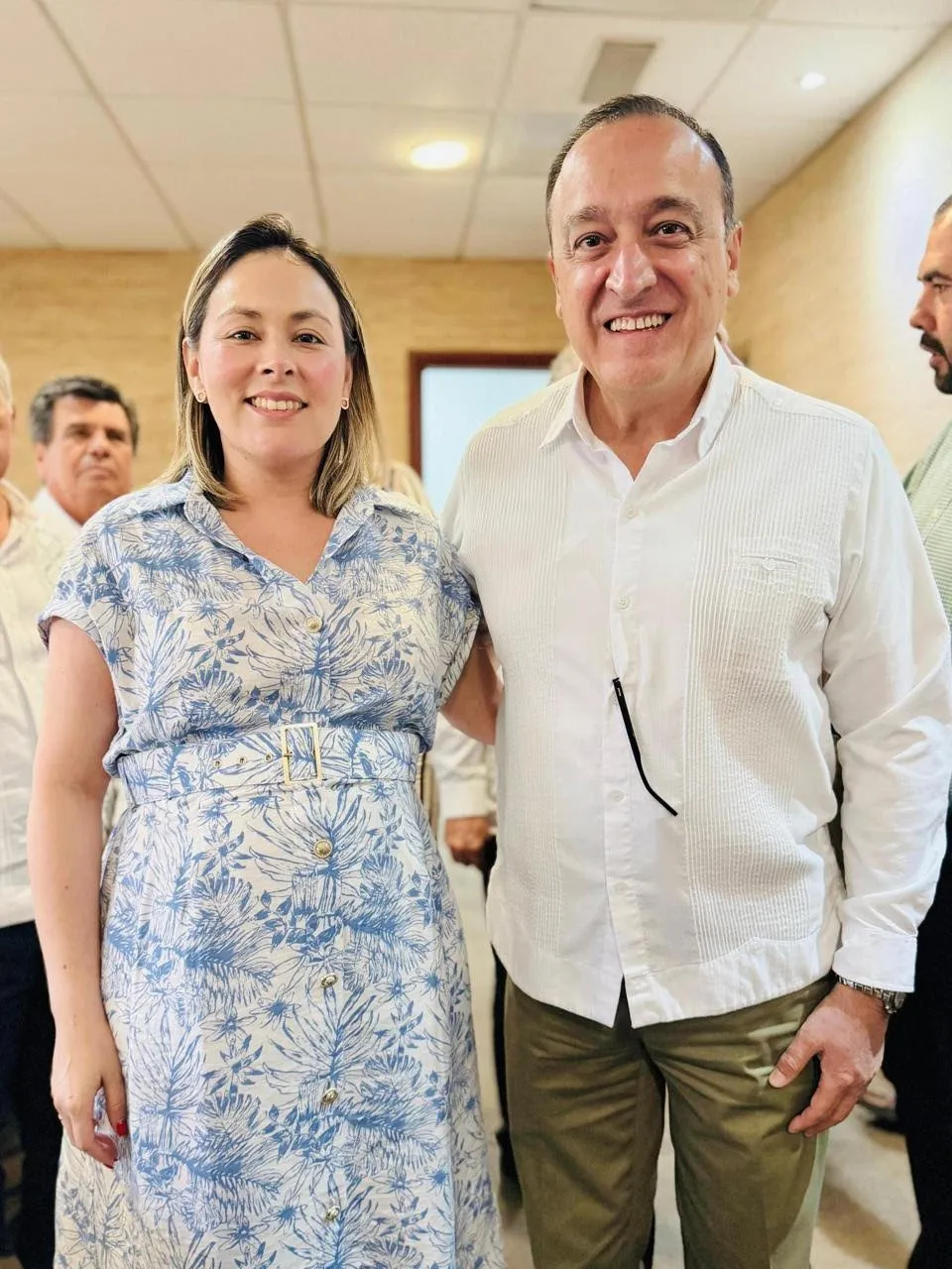 Refrenda Antonio Menéndez coordinación con Estado tras reunión con la Gobernadora Yeraldine Bonilla Refrenda Antonio Menéndez coordinación con Estado tras reunión con la Gobernadora Yeraldine Bonilla