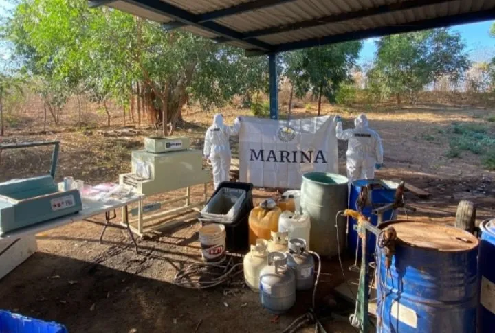 Golpe tras golpe: Sinaloa ya rompió su propio récord de 50 laboratorios de droga destruídos Golpe tras golpe: Sinaloa ya rompió su propio récord de 50 laboratorios de droga destruídos