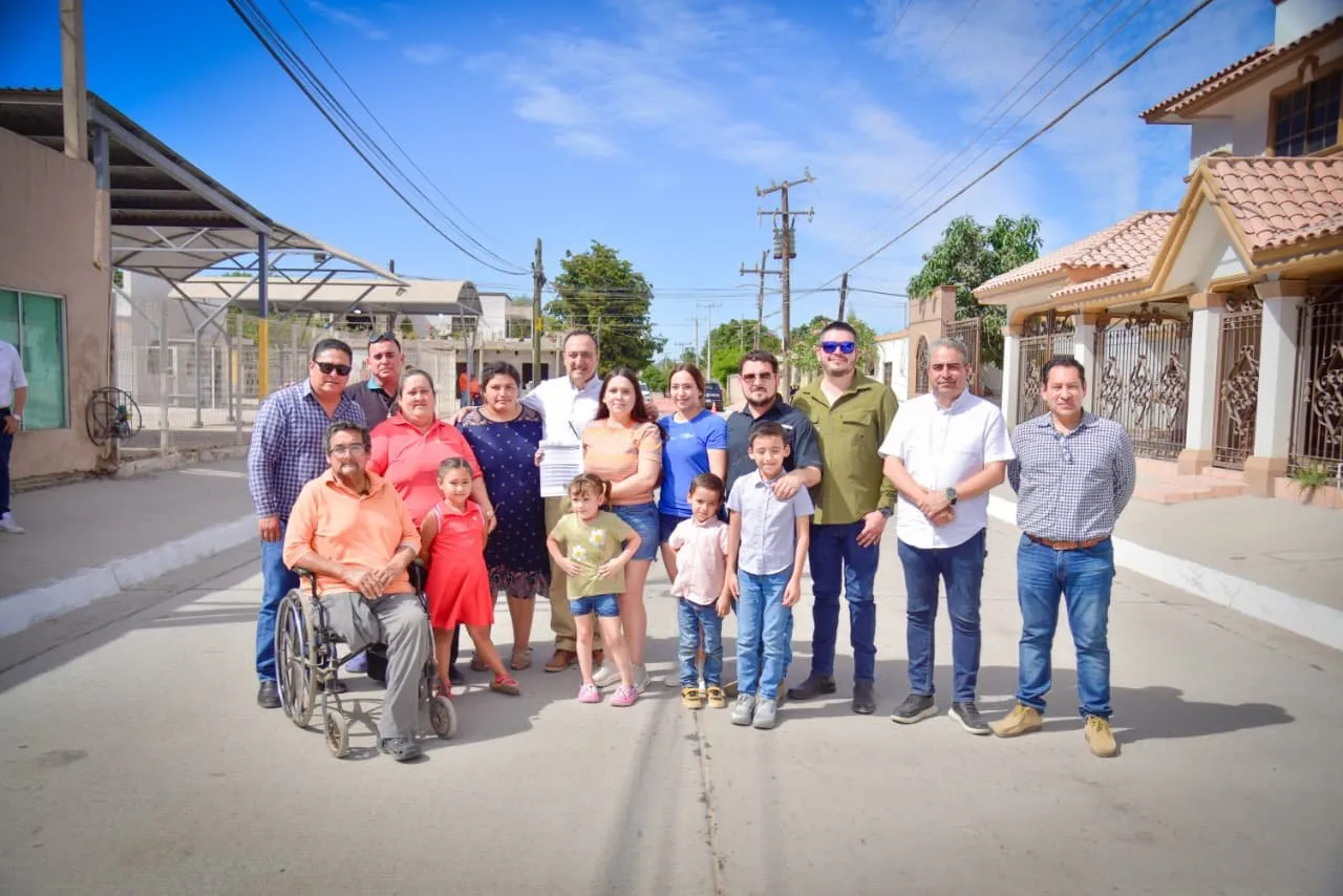 “Por fin volveremos a ser ‘La Higuera’ bonita que era antes con esta flamante pavimentación”: María Pineda. “Por fin volveremos a ser ‘La Higuera’ bonita que era antes con esta flamante pavimentación”: María Pineda.
