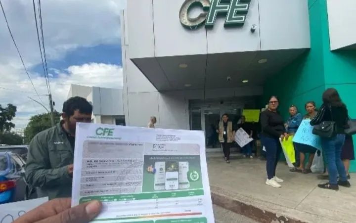 CFE rompe acuerdo: cortan la luz a familias con recibos impagables CFE rompe acuerdo: cortan la luz a familias con recibos impagables
