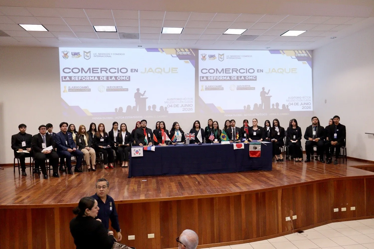 Estudiantes de Negocios y Comercio Internacional de la UAS participan en simulacro de negociación global; recrean Conferencia Ministerial de la OMC Estudiantes de Negocios y Comercio Internacional de la UAS participan en simulacro de negociación global; recrean Conferencia Ministerial de la OMC