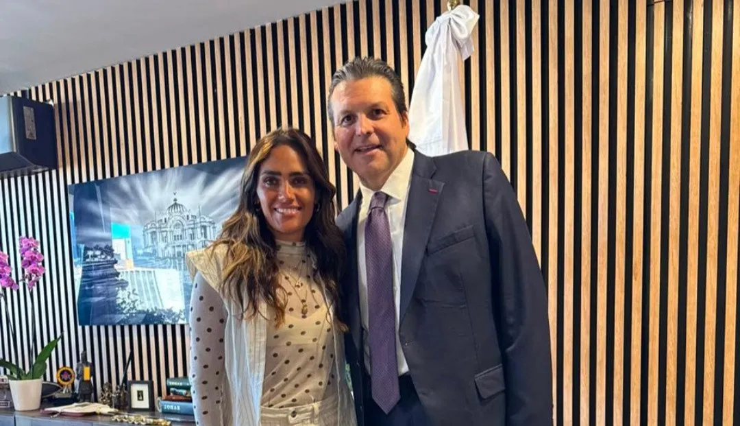 “Vamos a hacer equipo”: Alessandra Rojo de la Vega y Mario Zamora acuerdan sumar esfuerzos por un México más seguro “Vamos a hacer equipo”: Alessandra Rojo de la Vega y Mario Zamora acuerdan sumar esfuerzos por un México más seguro